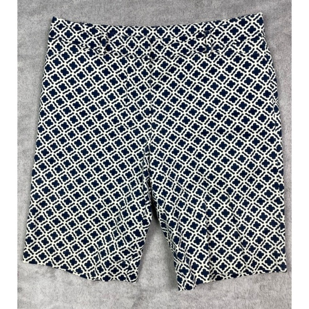 Talbots Perfect Short Women 8 Navy Blue White Quatrefoil Print Excellent Stretch
